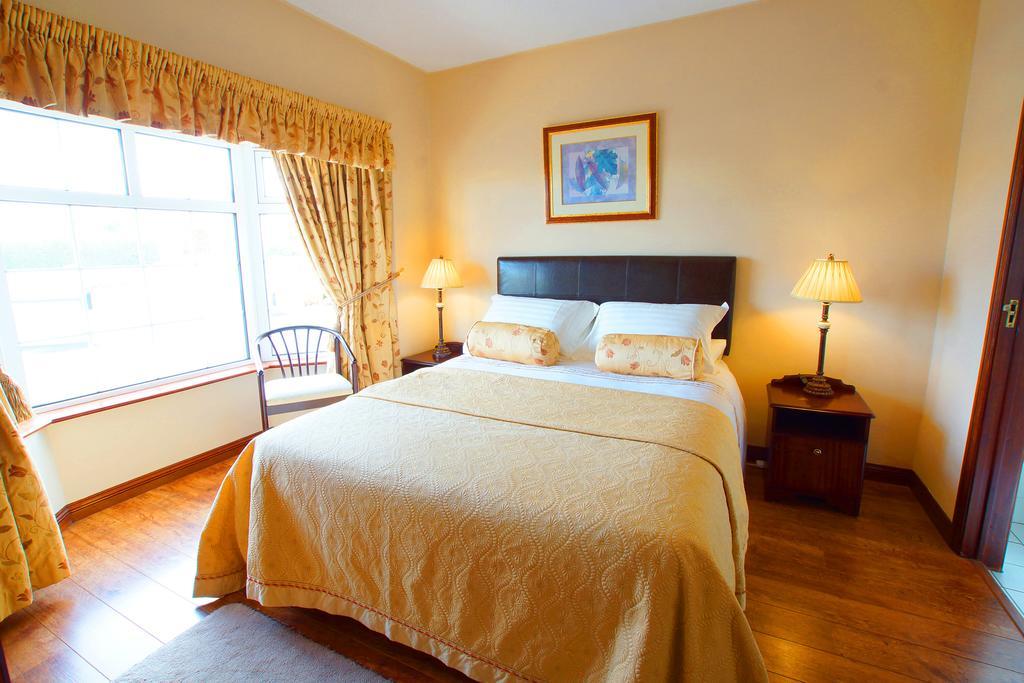 Hillcrest View Bed and Breakfast Kilrush Værelse billede